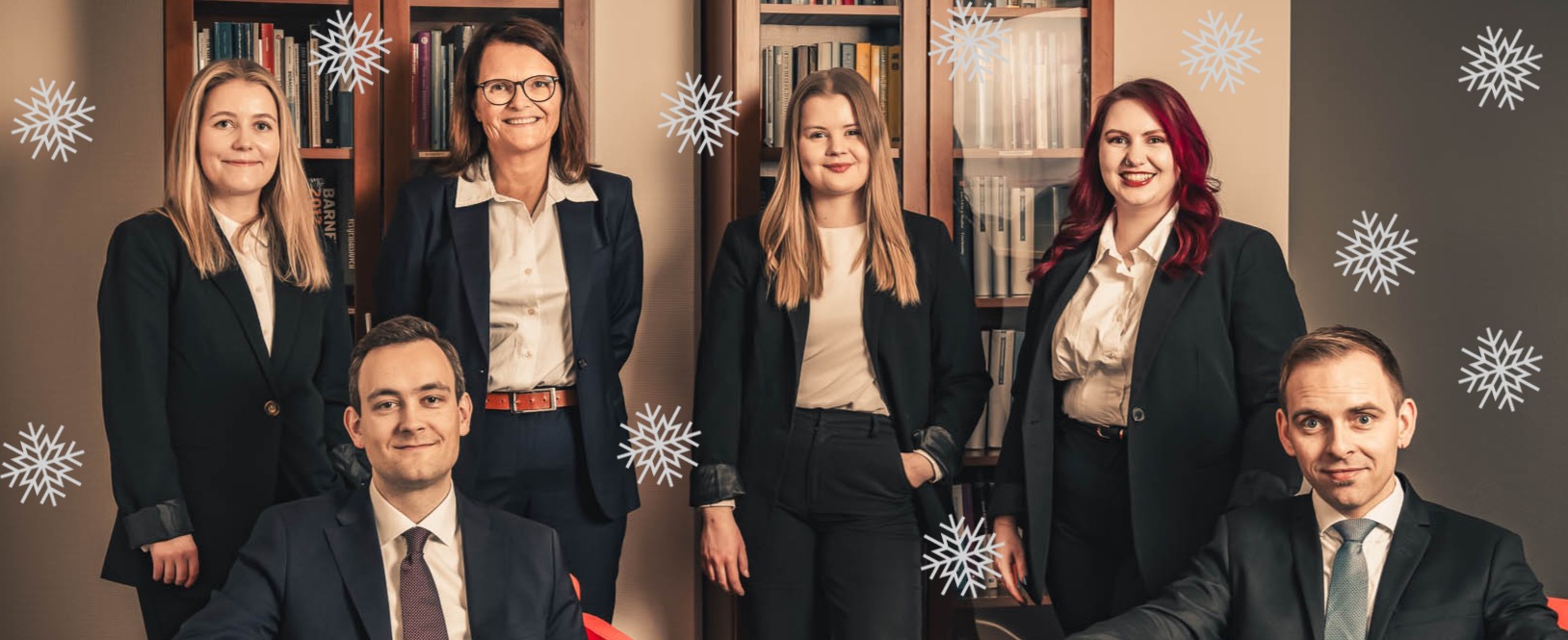 Gruppebilde med visuell effekt av snøfnugg